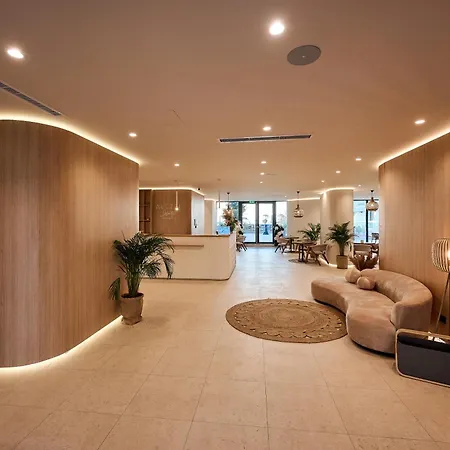 Aqua Vibes Std - Infinity Pool & Apartment Navodari