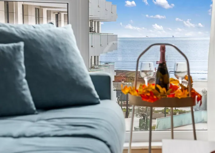 Aqua Vibes Std - Infinity Pool & شقة