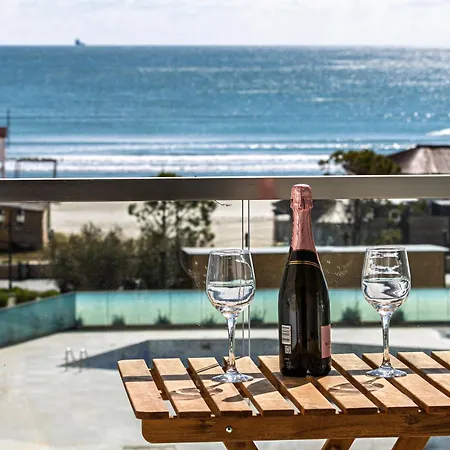 Aqua Vibes Std - Infinity Pool &