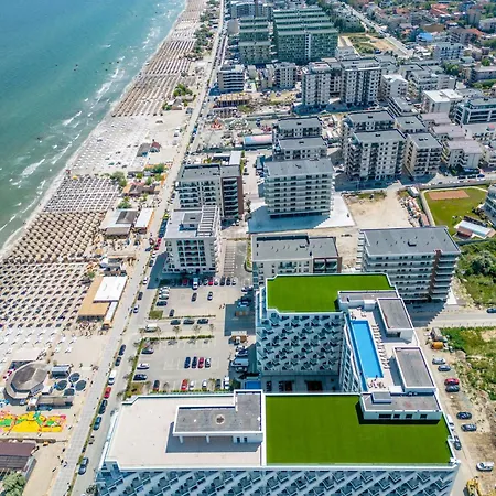 Aqua Vibes Std - Infinity Pool &