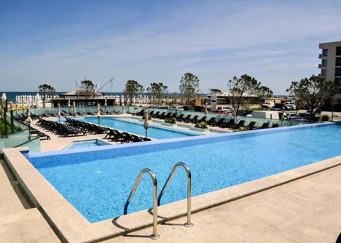 Aqua Vibes Std - Infinity Pool & Appartement *