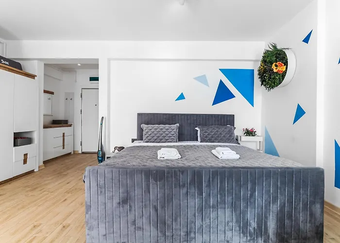 Aqua Vibes Std - Infinity Pool & Appartement *